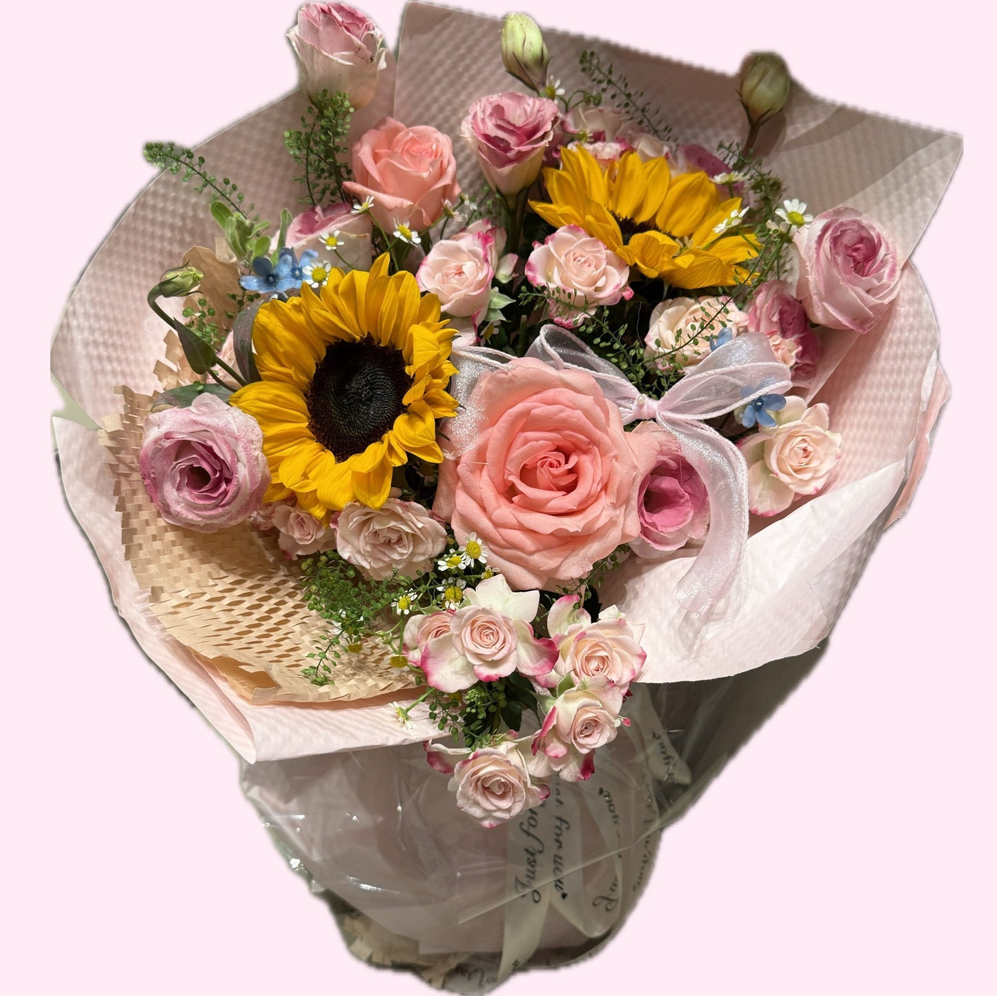 向日葵玫瑰花配洋甘菊花束