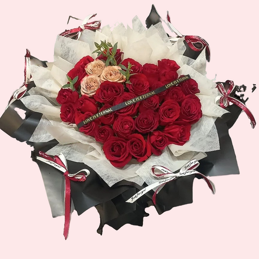 33朵心形紅色玫瑰花花束