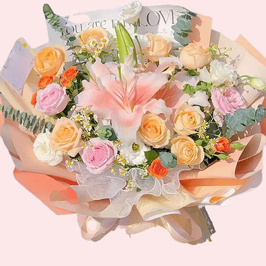 粉色香檳色玫瑰配百合，洋甘菊花束
